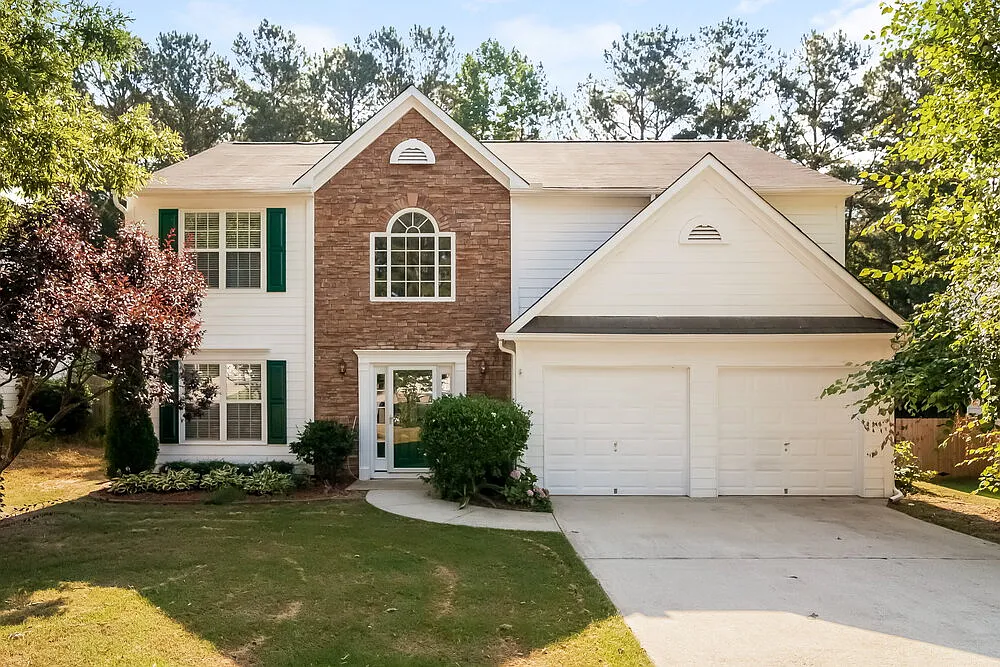 3 bed, 2.5 bath, 2028 sqft, $2,455 — Photo 1