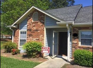 404 Old Spring Hill Ln, Fuquay Varina, NC 27526