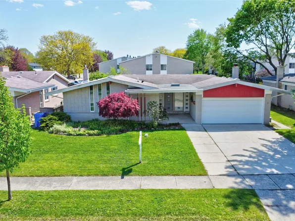 8704 Edna Dr, Warren, MI 48093