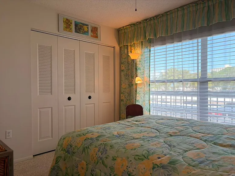 1324 Pasadena Ave S #206 — Photo 20