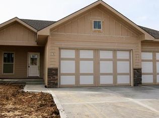 4930 NW Linder Ln, Riverside, MO 64150