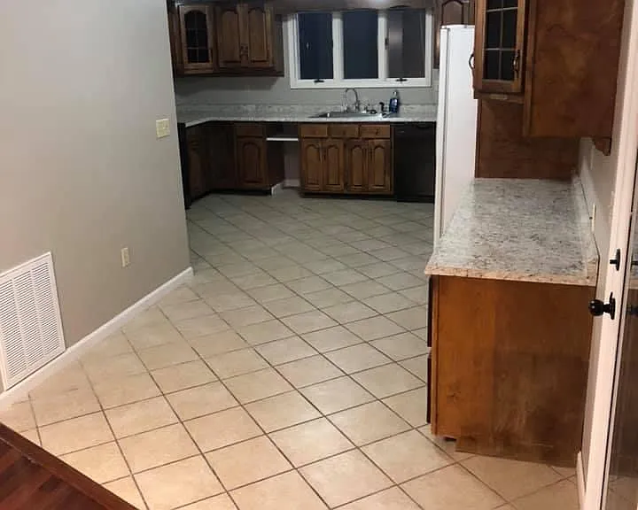 414 Levi Ct — Photo 12