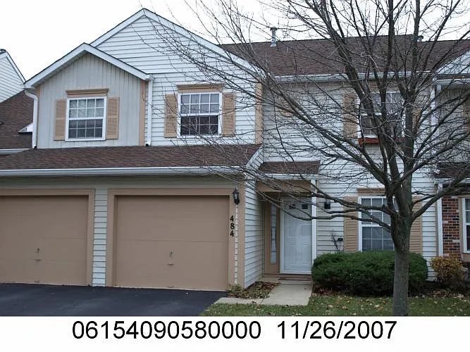 484 Ascot Ln photo 1