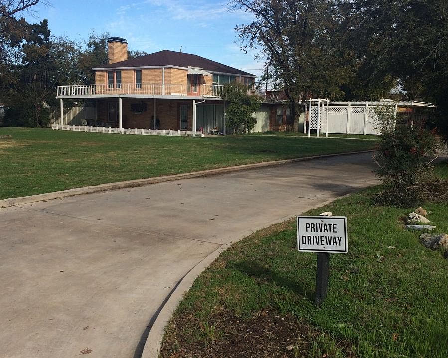 1st image of 2441 Swenson St
