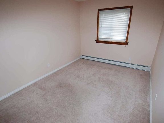 5th image of 2070 43rd St #1