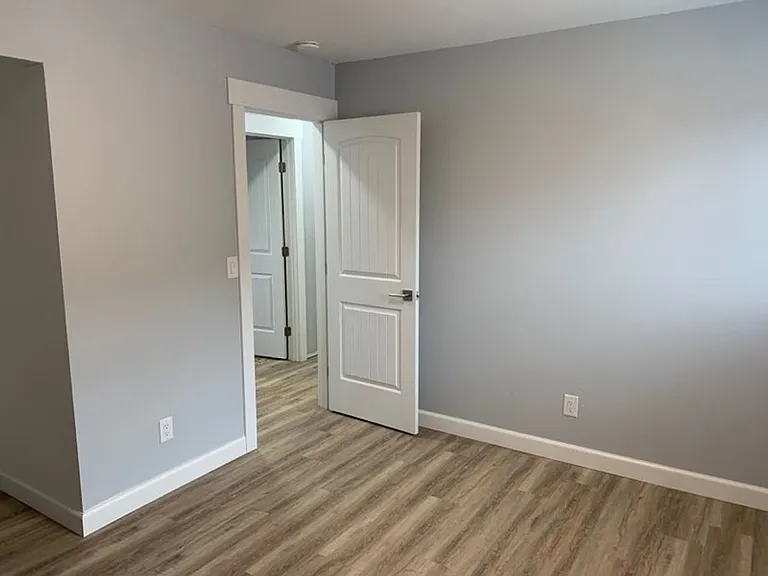 923 E 12th Ave — Photo 5