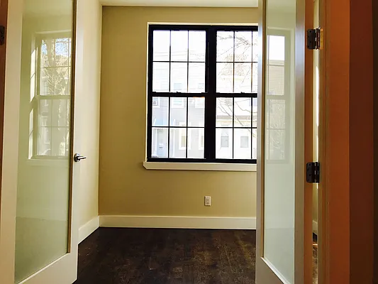 Rented by Nooklyn NYC LLC | media 77