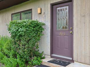 281 Browertown Rd APT 304, Little Falls, NJ 07424