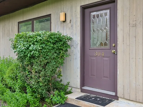 281 Browertown Rd #304, Woodland Park, NJ 07424