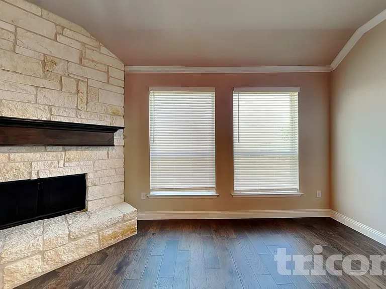 133 Constitution Dr — Photo 3