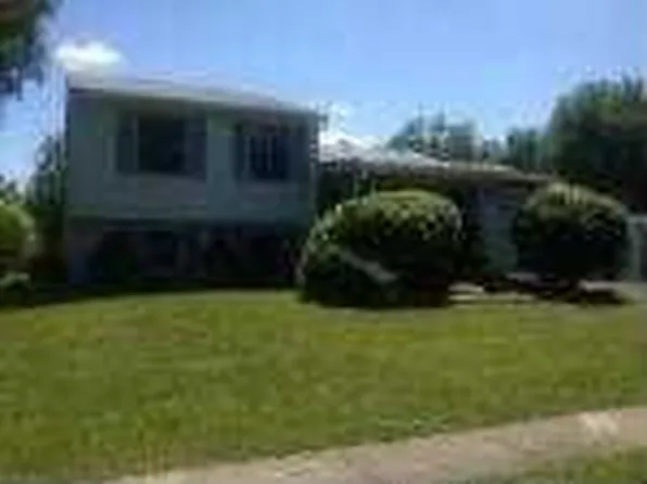 802 McGraw Ct, Englewood, OH 45322