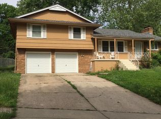 4541 Grandview Rd, Kansas City, MO 64137