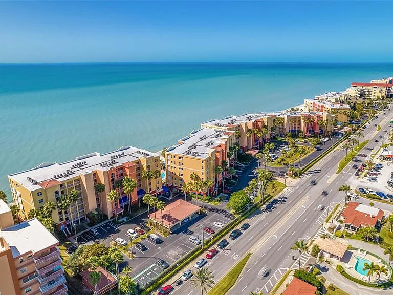 16550 Gulf Blvd #545 — Photo 40