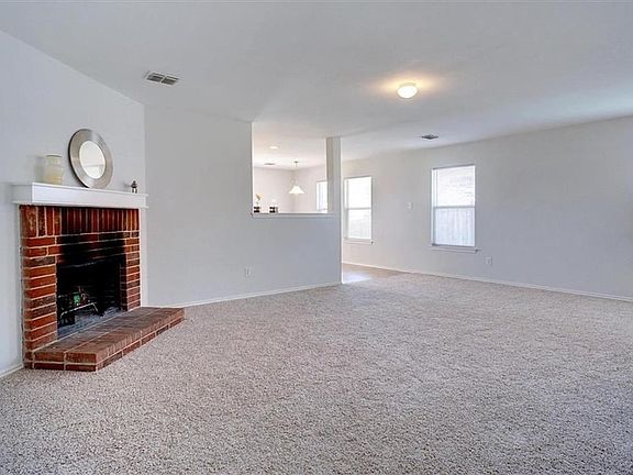4th image of 4005 Golden Horn Ln