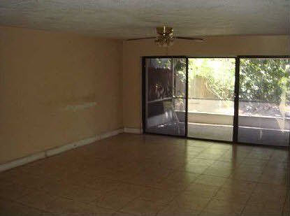 5th image of 212 NW 46th Ct