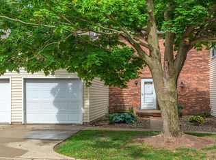 1530 Hunt Dr APT B, Normal, IL 61761