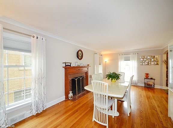 5th image of 1812 N 79th Ave