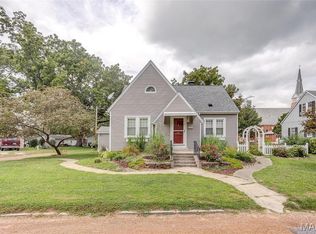 111 W Barr Pl, Jerseyville, IL 62052