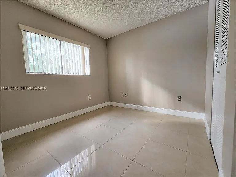 251 Palm Cir W #204 — Photo 9