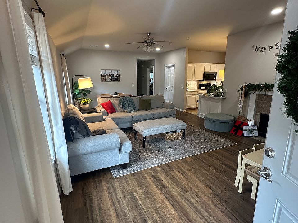 1st image of 3722 W Owens Ct
