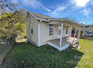 225 Eastview St, Morganton, NC 28655