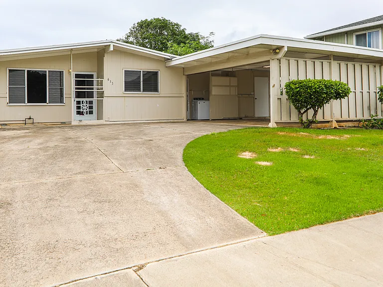 613 Papalani St — Photo 1
