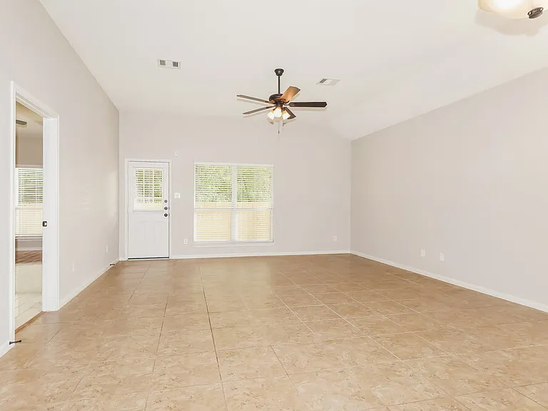 18415 Sunrise Maple Dr — Photo 3