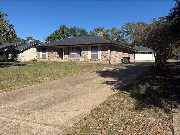 2nd image of 2007 Southwood Dr