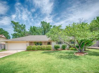 6129 E 49th St, Tulsa, OK 74135