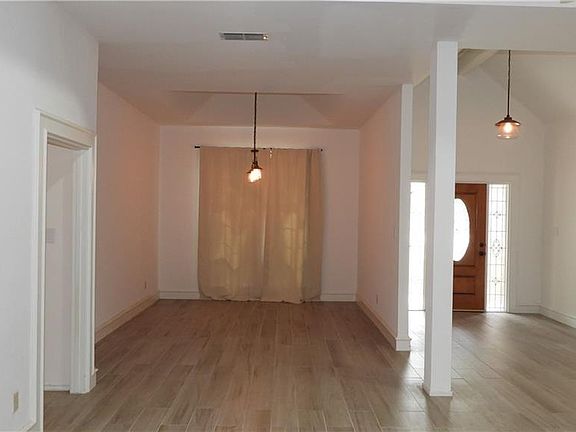 3rd image of 2301 Anacua Cir