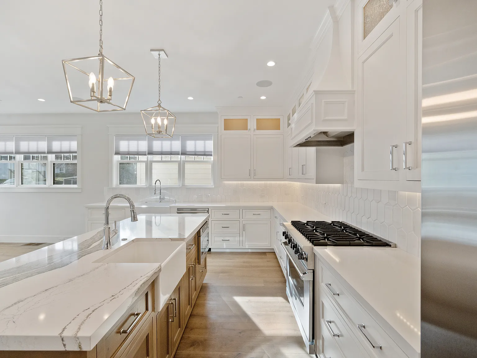 4 bed, 2.5 bath, 1989 sqft, $7,250 — Photo 4