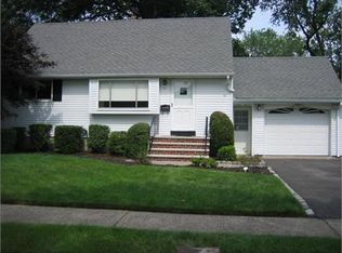 63 Dowling Pkwy, Woodland Park, NJ 07424