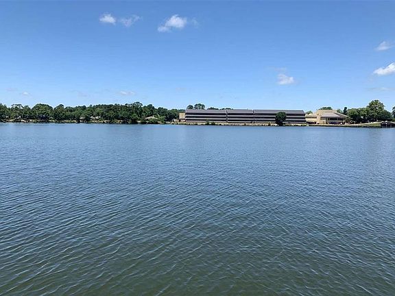 2nd image of 110 Bayou Point