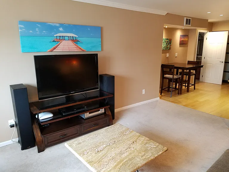 1600 Ardmore Ave #310 — Photo 14
