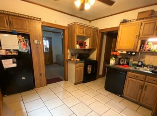 2054 S 77th St, West Allis, WI 53219