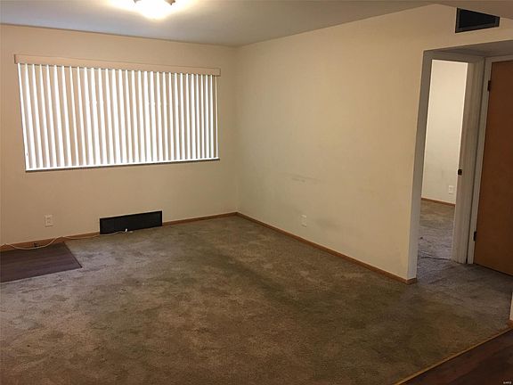4th image of 8519 Titchfield Ct APT A