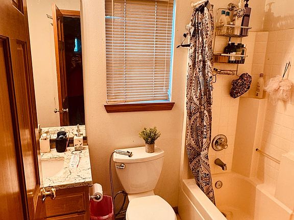 5th image of 22759 NE 4th Pl #111