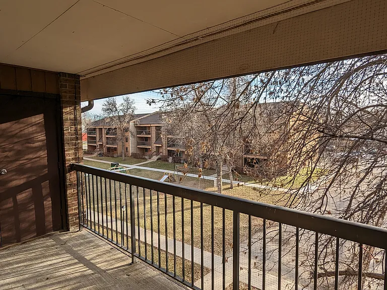 226 Fairmont Dr — Photo 12