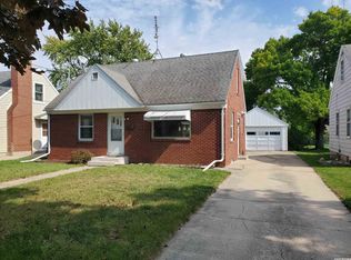 1511 S Carolina Ave, Mason City, IA 50401