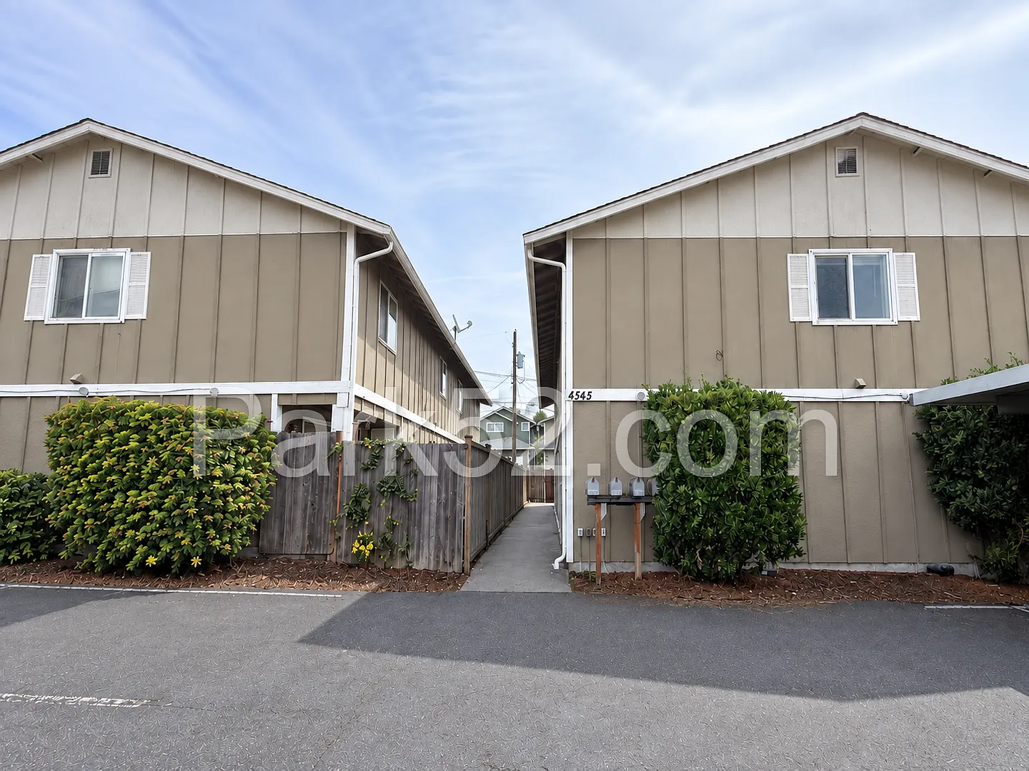 Tacoma 3 Bedroom Townhome — Photo 3
