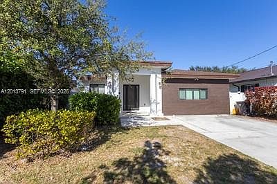1st image of 5743 SW 18th St