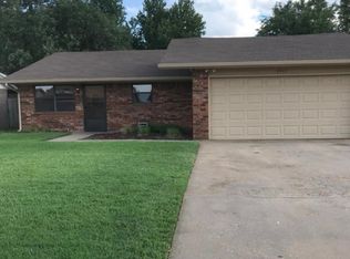 5517 Texoma Dr, Enid, OK 73703