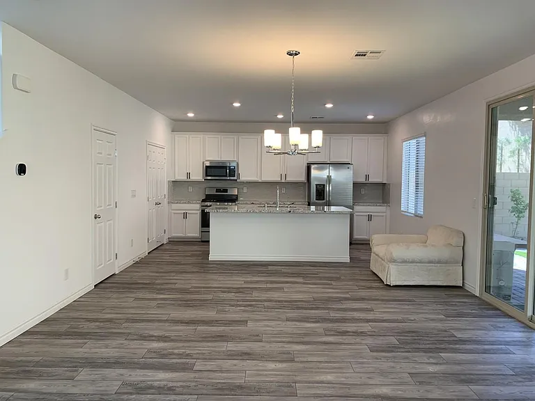 8179 Skye Plum St — Photo 4
