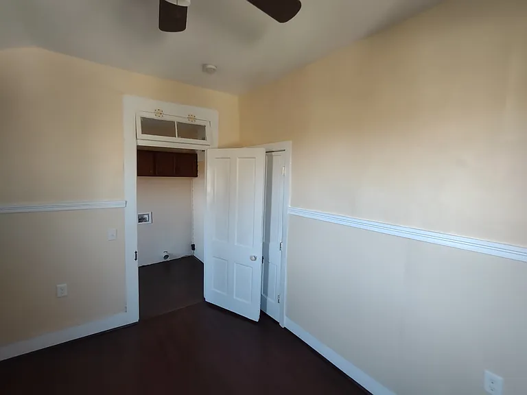 219 E High St — Photo 16