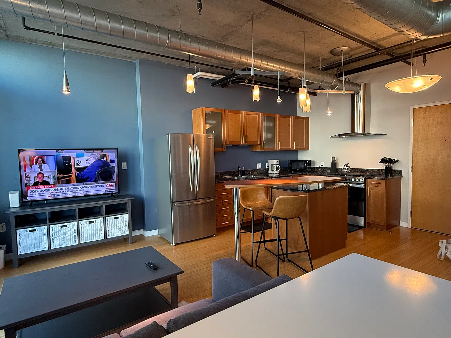Studio, 593 sqft, $1,975 — Photo 3