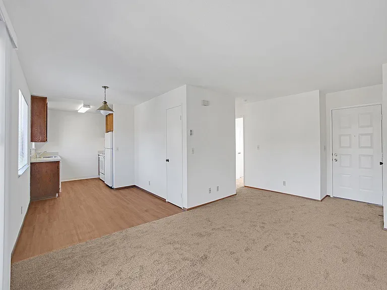 1572 Mono Ave #20 — Photo 7