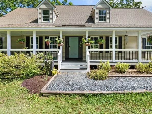 361 Foster Trl, Louisa, VA 23093