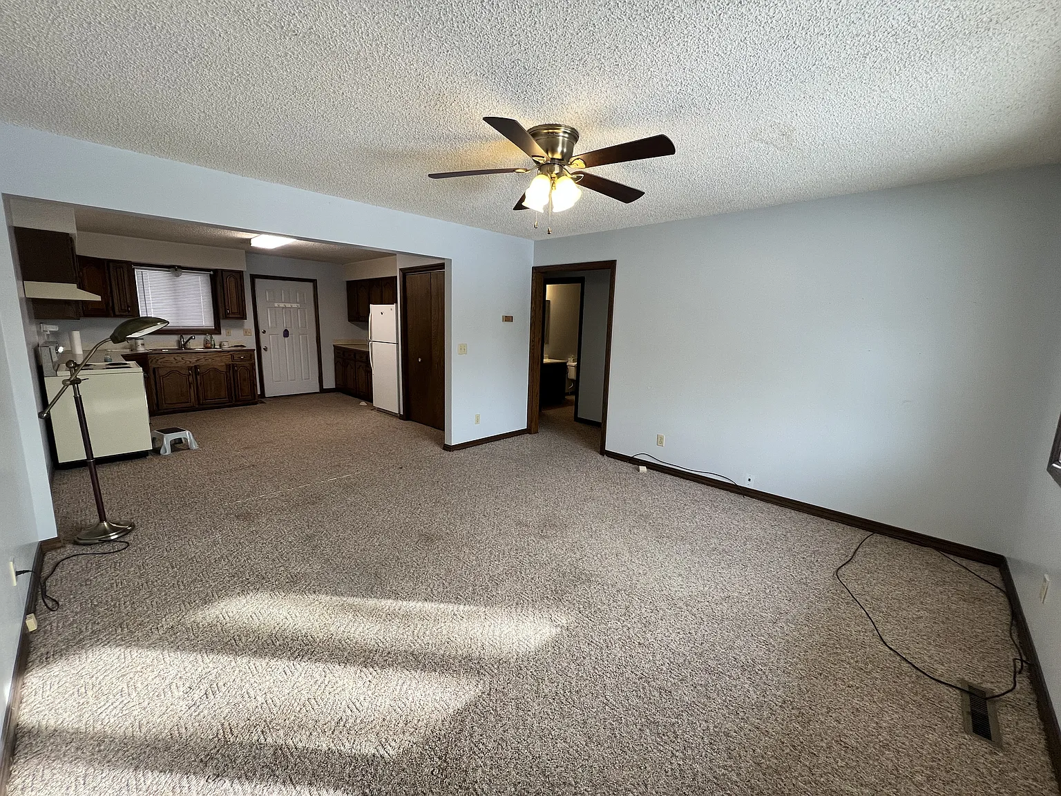 202 N Elm St — Photo 2