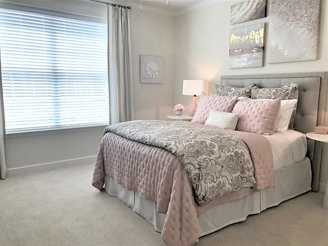 A bedroom fit for a queen or king A bedroom fit for a queen or king