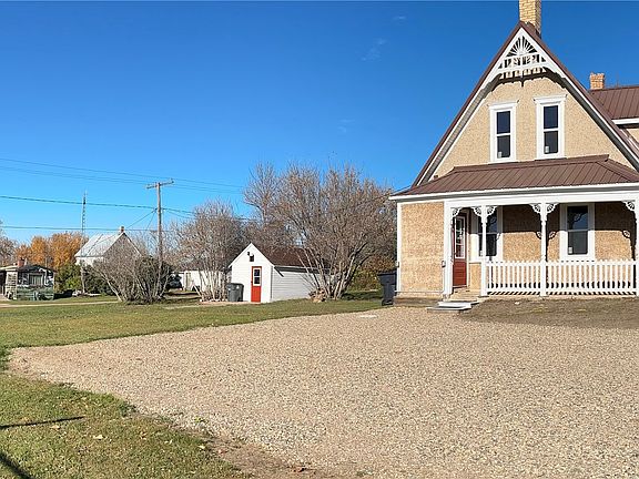 4th image of 315 3rd Street